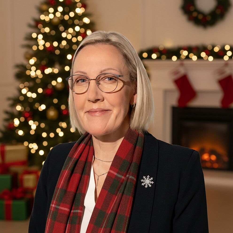 1000X1000 Michelle Caenen