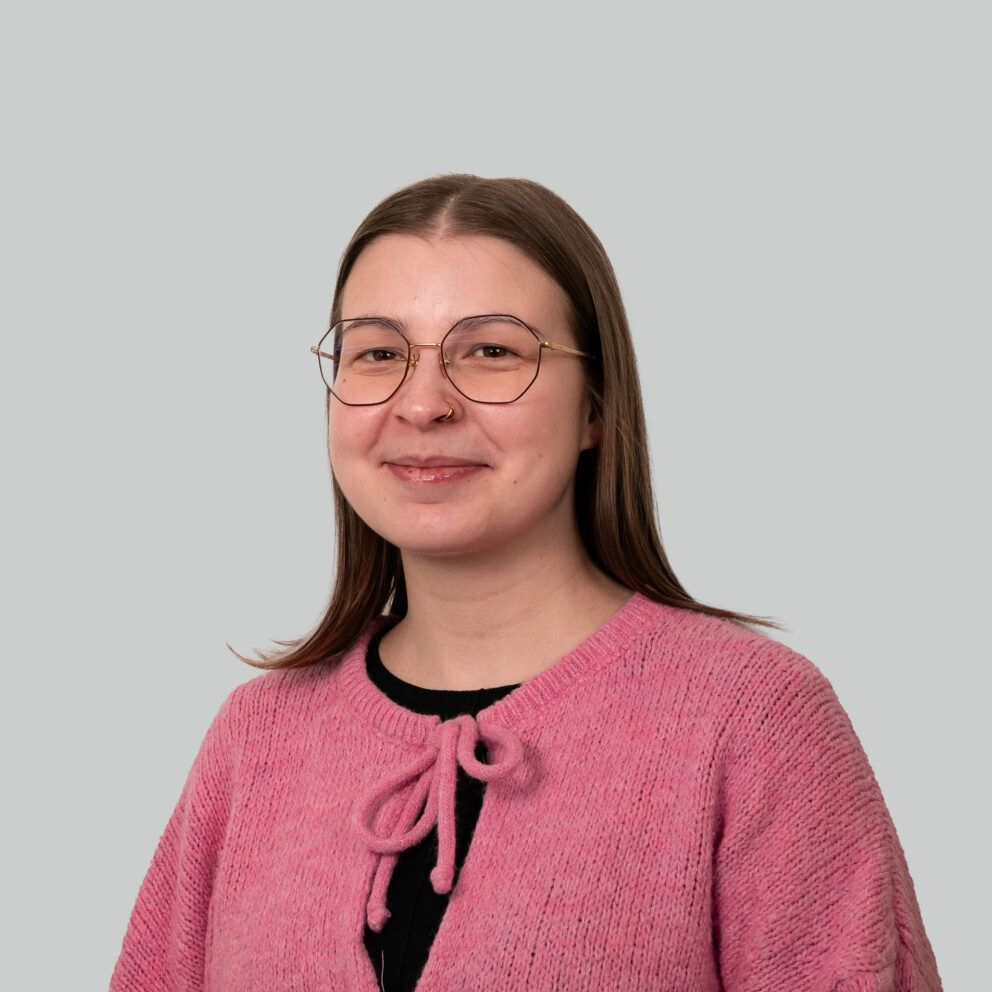 1000 X1000 Akira Debauve