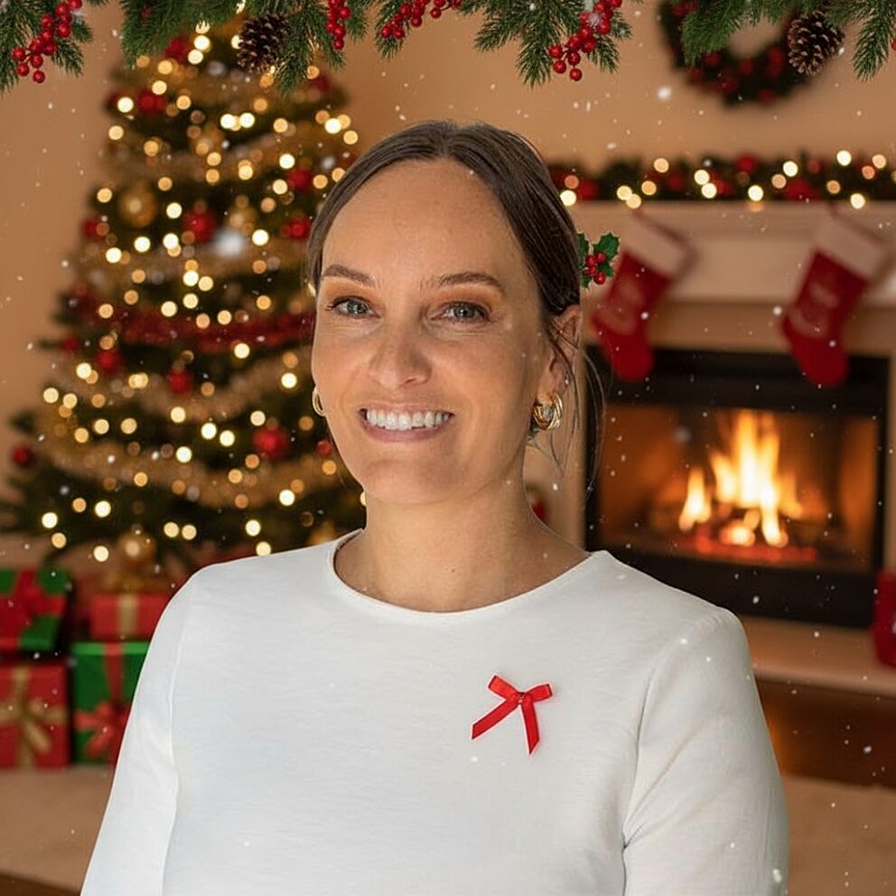 1000X1000 Julie Van Camp